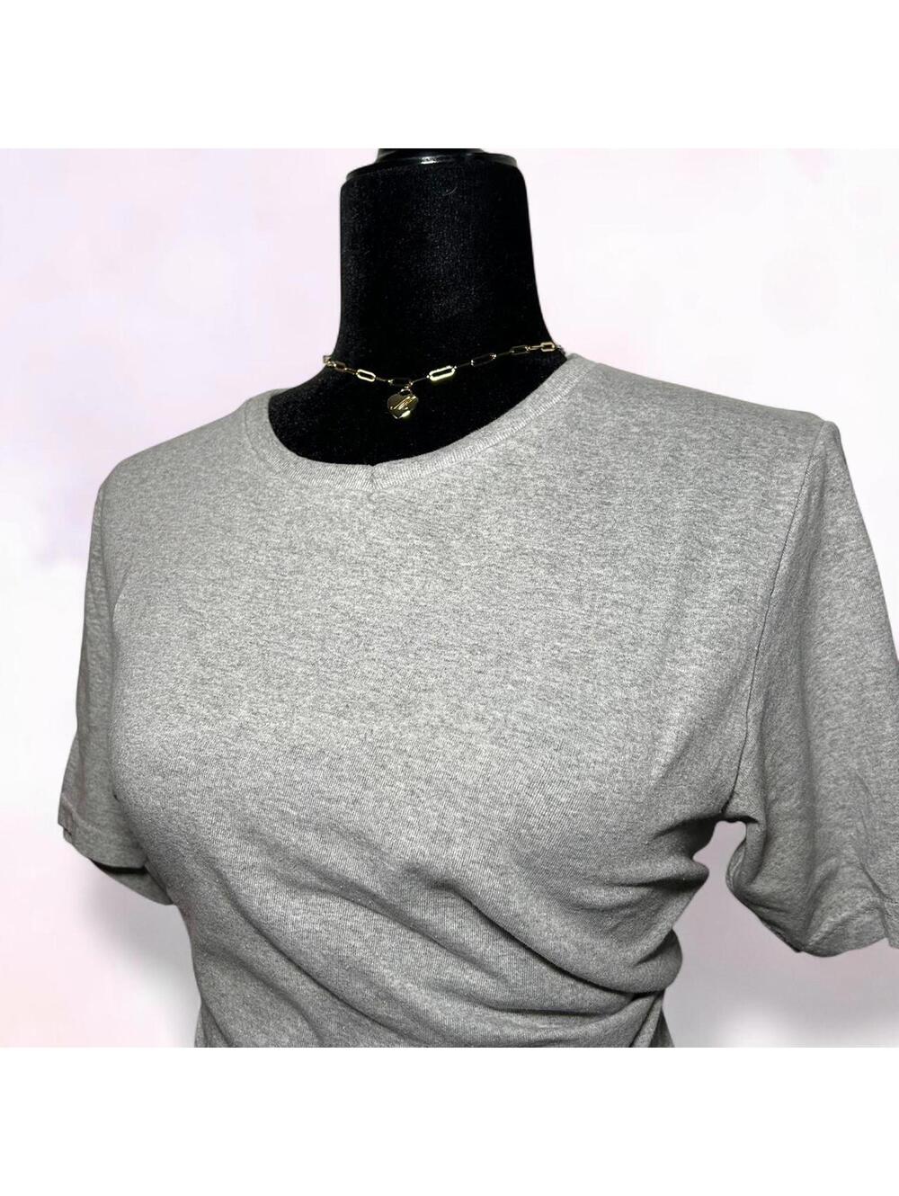 Von Dutch Grey V-Neck T-Shirt Gold Logo Size Medium Y2K McBling Streetwear - Picture 4 of 6